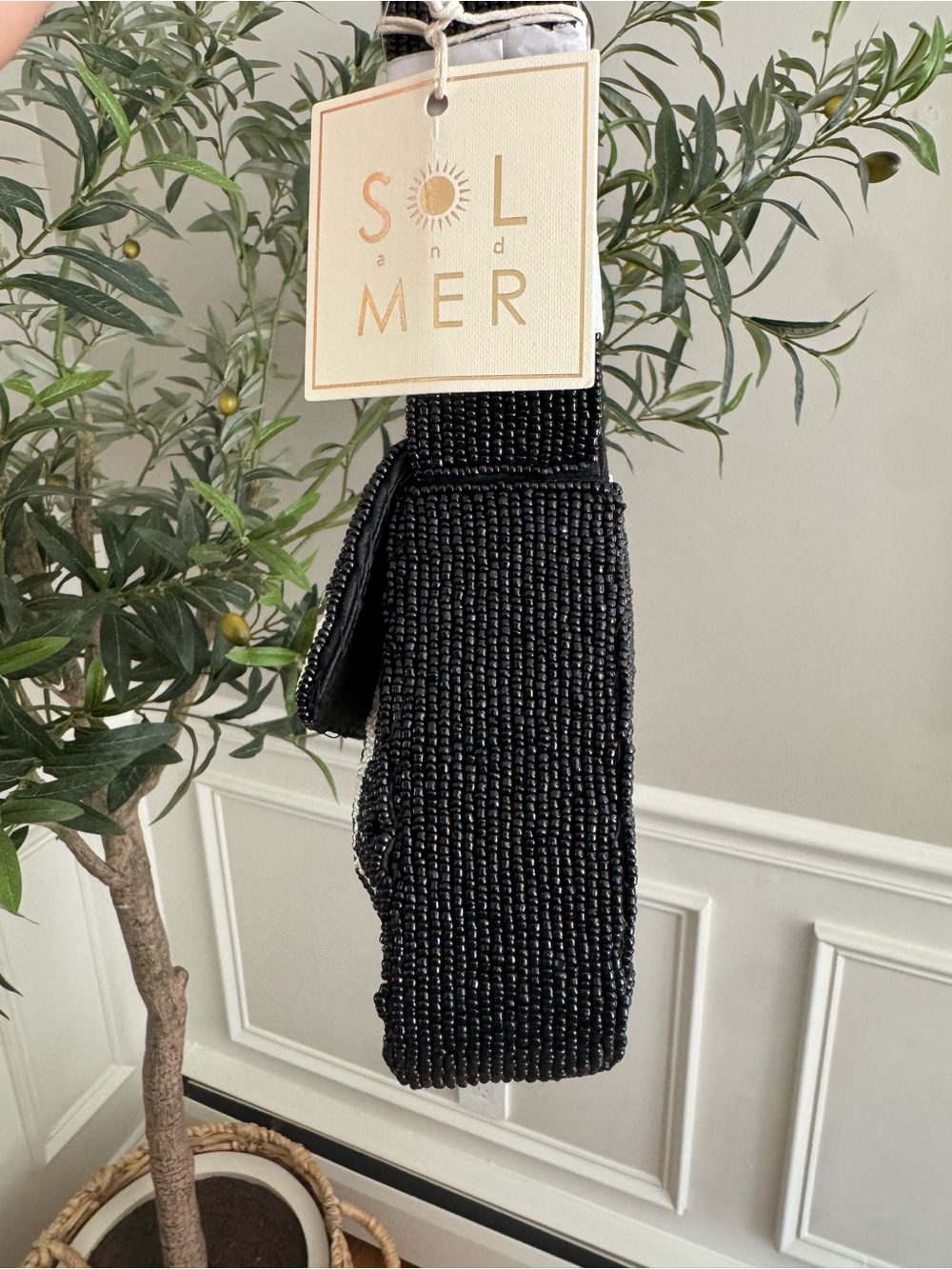 Sol and Mer Black and White Beaded Shoulder Bag with Beaded French Bulldog - Picture 4 of 7